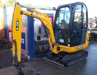 Продам Мини-экскаватор JCB 8018