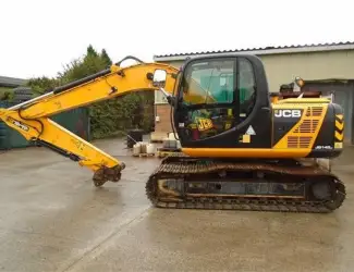 Предлагаем гусеничный экскаватор JCB JS145LC