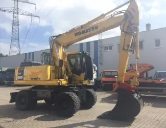 Колесный экскаватор Komatsu PW200