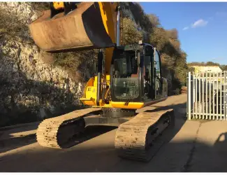 Гусеничный экскаватор JCB JS220LC 2011 г.в