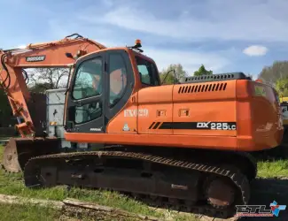 Гусеничный экскаватор Doosan DX 225 LC 2008 г