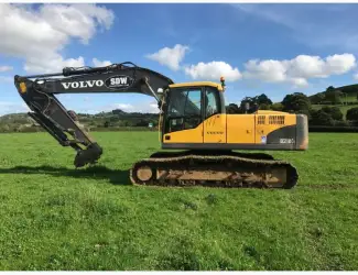 Гусеничный экскаватор Volvo EC210CL в Украине