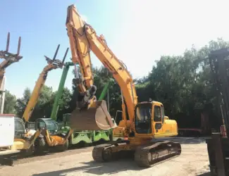 Гусеничный экскаватор Case CX 240