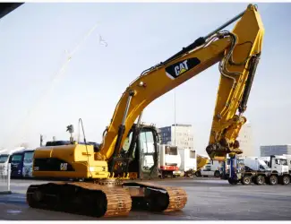 Гусеничный экскаватор CAT 324 DL 2011 года
