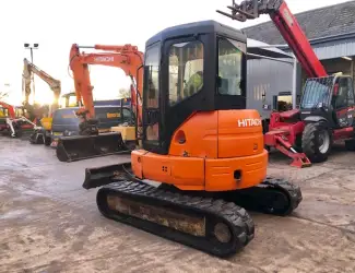 Мини экскаватор Hitachi U50