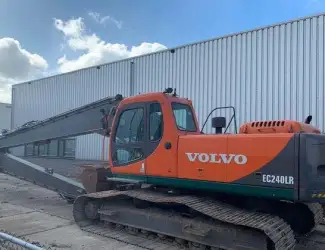 Гусеничный экскаватор Volvo EC240 LC