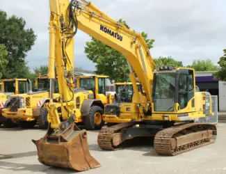 Гусеничный экскаватор Komatsu PC 210 LC-8. Гусеничный экскаватор Komatsu
