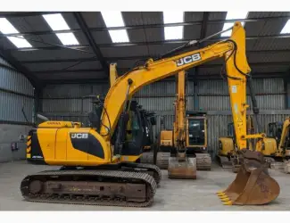 Гусеничный экскаватор JCB JS 130 LC. Экскаватор б/у