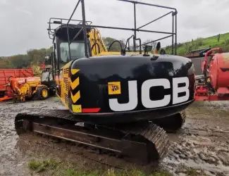 Продам Гусеничний екскаватор JCB JS220LC