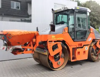 Дорожный каток Hamm DV 70. Германия