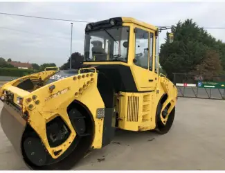 Комбинированный каток Bomag BW161 AD-4. Дорожный каток б/у