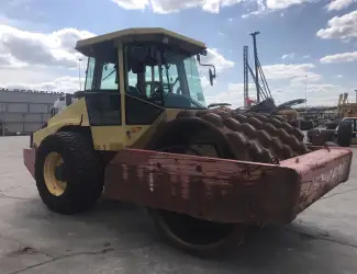 Каток грунтовой Dynapac CA602 PD