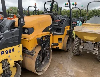 Тандемный каток JCB VMT430 2015 года