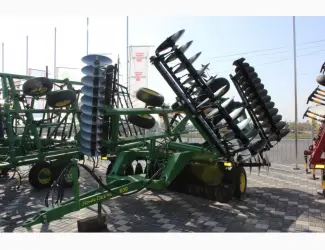 Зображення для оголошення John Deere 630