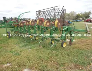 Зображення для оголошення Из США - пропашной культиватор John Deere 825 /8 рядный