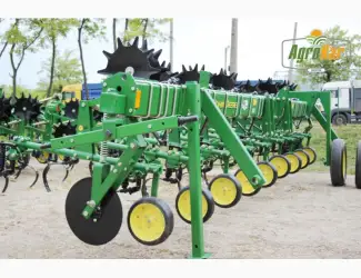 Зображення для оголошення Просапний культиватор John Deere 825 (8 рядів)