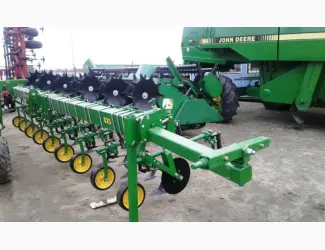 Зображення для оголошення Культиватор пропашной John Deere 845