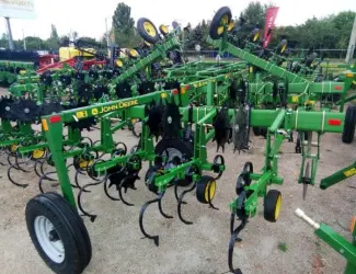 Зображення для оголошення Культиватор пропашной John Deere 825