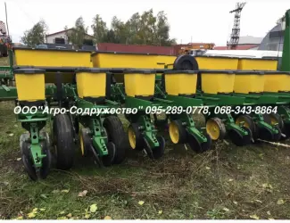 Зображення для оголошення В наличии Сеялка Пропашная пневматическа John Deere 7200 из США-8 рядная из США