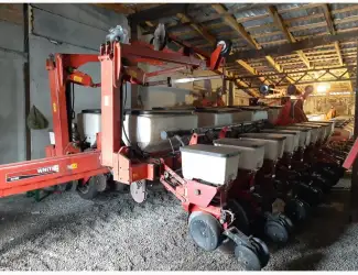 Сеялка пропашная WHITE 8180 16-ти рядная вакуум Precision Planting