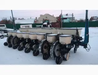 Сівалка просапна (Kinze) Кінзе - 8 ряд. (Б/У)