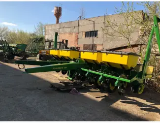 Зображення для оголошення John Deere 7000