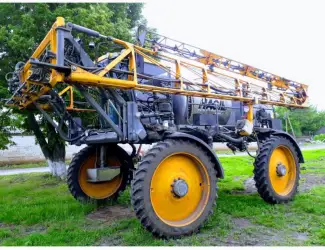 Обприскувач самохідний HAGIE STS 12