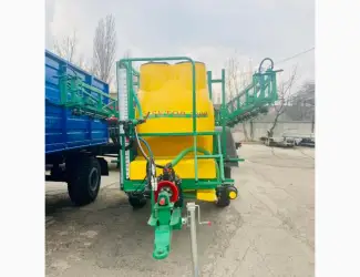 Обприскувач причіпний 3000 л штанга 21 м