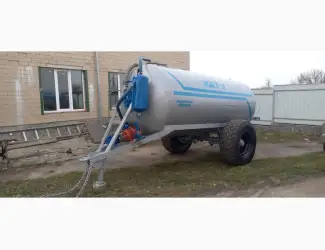МЖТ-8 вакумна бочка до МТЗ-892 для води чи з розкидачем навозу