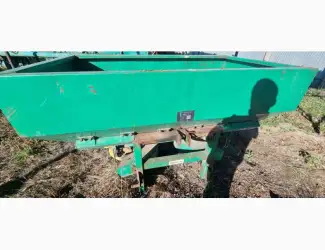Розкидач мінеральних добрив МВД-1.2