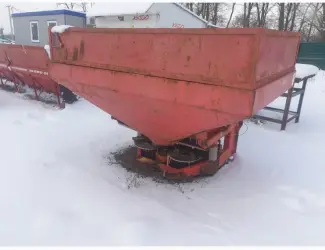 Розкидач мін.добрив RAUCH MDS935M б/у
