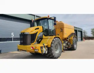 Самохідний розкидач органічних добрив Challanger Terra Gator 2244