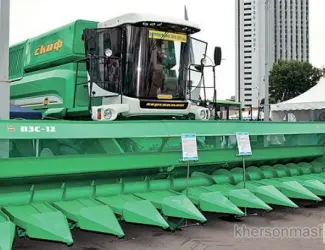 Жатка для уборки подсолнечника ПЗС-12