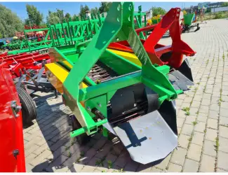 Однорядна картоплекопачка з суцільним ножем фірми Wirax (Польща)