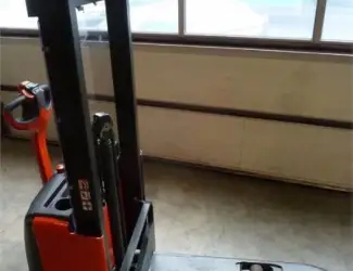 Зображення для оголошення Электрический штабелер LINDE L 12 L AP 2010г 1, 2т 3, 4м