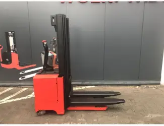 Зображення для оголошення Штабелер электрический поводковый Manitou1, 6 т 4.2 м