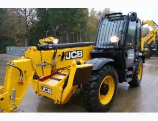 Телескопический погрузчик JCB 540-140 2018 года