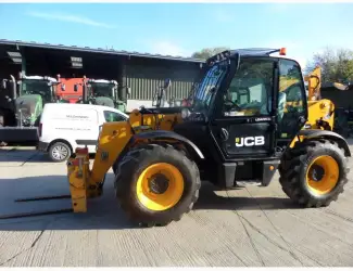Телескопический погрузчик JCB 535-95 2015 года