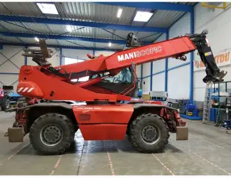 Телескопический погрузчик Manitou MRT 2150