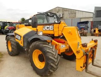 Телескопический погрузчик JCB 535-95 AGRI SUPER