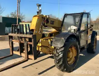 Телескопический погрузчик Caterpillar TH 330 B