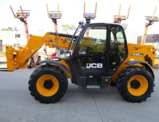 Телескопический погрузчик JCB. Телескопический погрузчик JCB 535-95