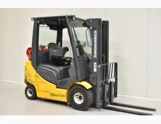 Вилочный погрузчик Jungheinrich TFG 320 S. Газовый погрузчик б/у