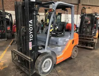 Вилочный погрузчик Toyota 02-8FGF25 2010 года