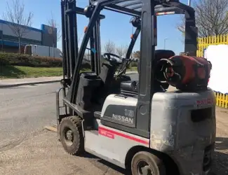 Вилочный погрузчик Nissan P1D1A18LQ