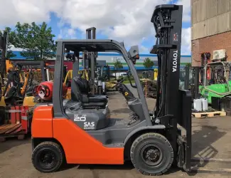 Газовый погрузчик Toyota 02-8FGF20