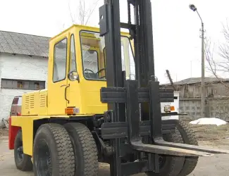 Зображення для оголошення Погрузчик львовский дизельный 5 тонн