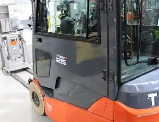 Зображення для оголошення Навантажувач вилковий Toyota 8FBMT25 2019 року 3736 мотогодин кабіна
