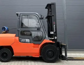 Зображення для оголошення Навантажувач вилковий Toyota 02-7FGA50 2012 року 3945 мотогодин