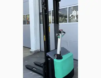 Зображення для оголошення Самоходный электрический штабелер Mitsubishi SBP12N новая АКБ